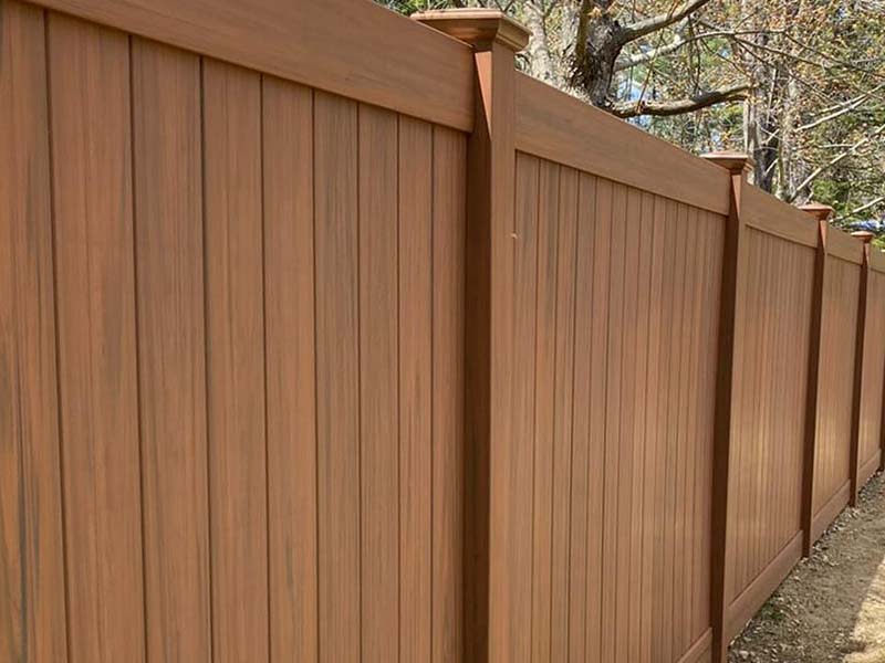 Photo of a vinyl fence from a Eastern Massachusetts fence company