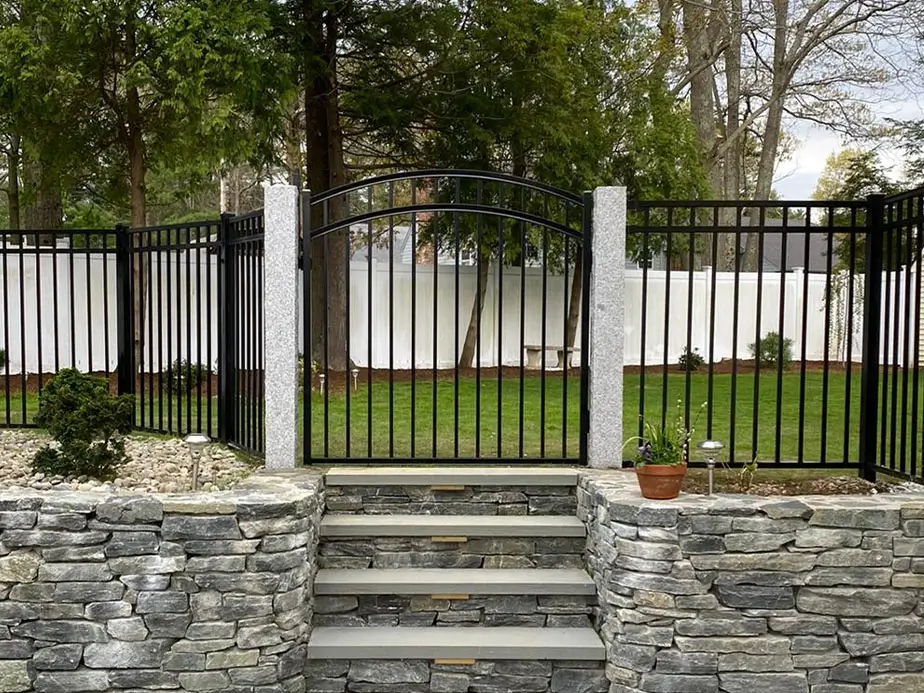 Aluminum decorative fencing in Southborough Massachusetts