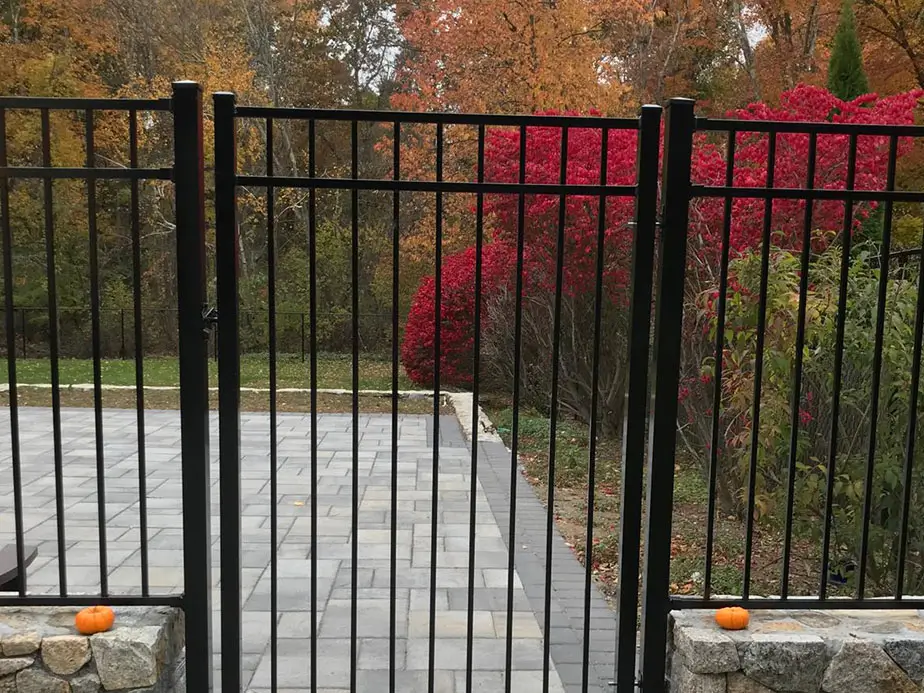 Southborough MA aluminum fence company in the Southborough MA area.