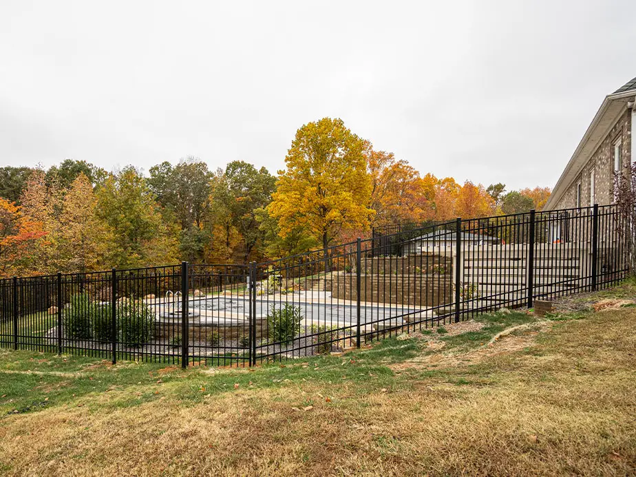 Residential aluminum fence company in the Southborough MA area.