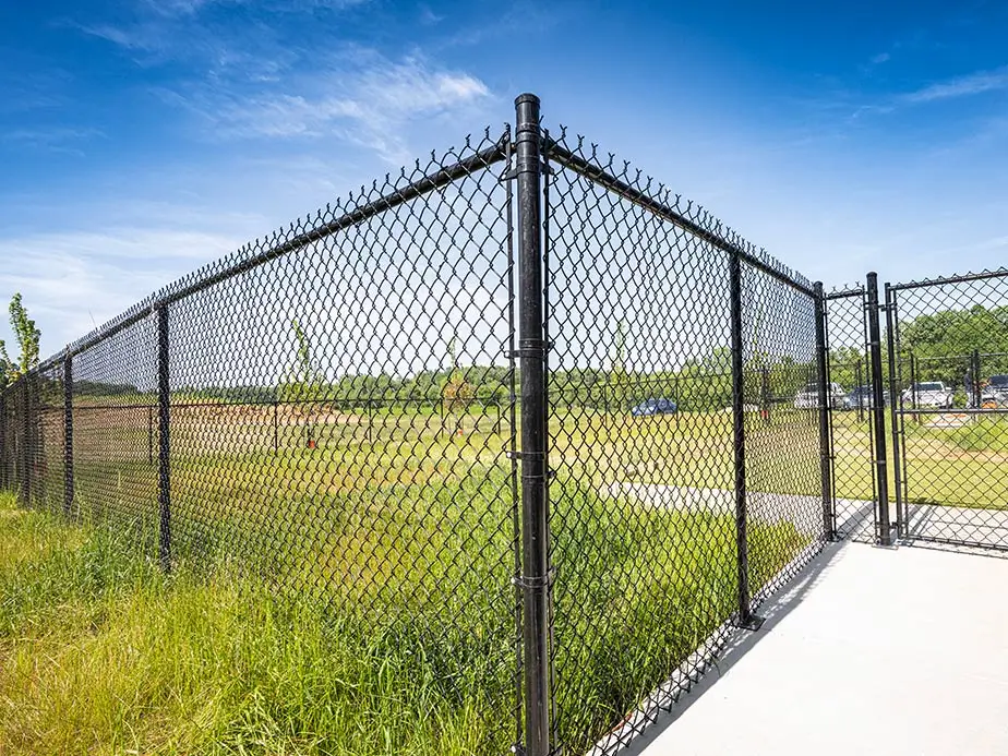 Residential Chain Link fence contractor in the Southborough MA area.