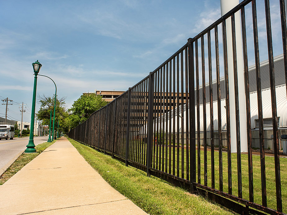 aluminum fence Concord Massachusetts