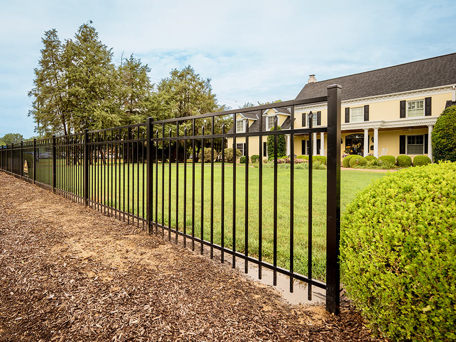 Shrewsbury Massachusetts residential and commercial fencing
